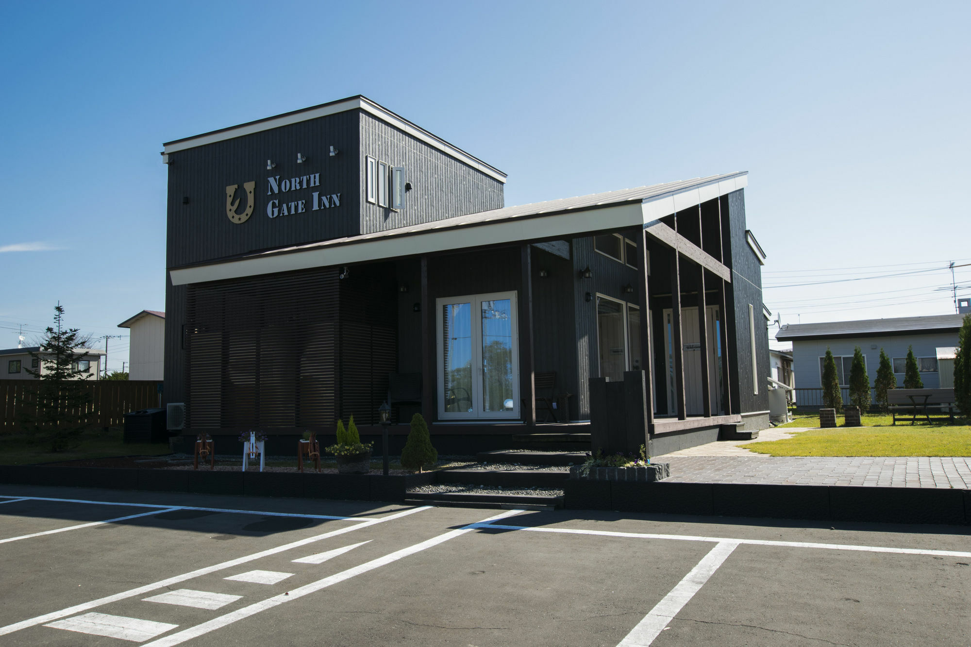 North Gate Inn Abira Buitenkant foto